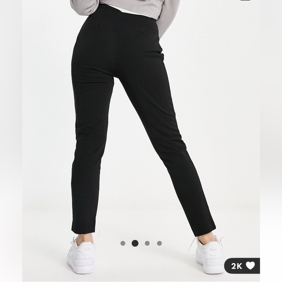 ASOS Design Pleated Jersey Tapered Black Pants- 6 - Picture 3 of 8